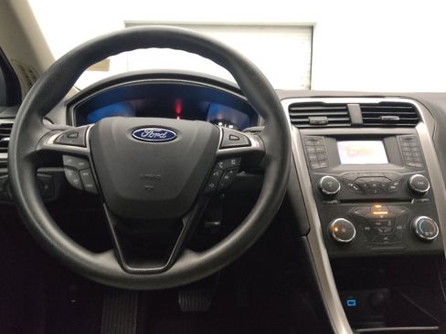 Used 2017 Ford Fusion S image 22
