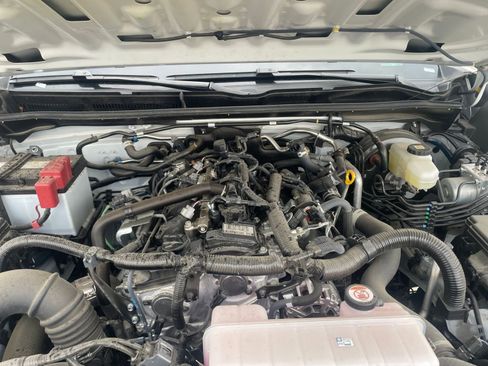 Used 2025 Toyota 4Runner TRD Off-Road image 32