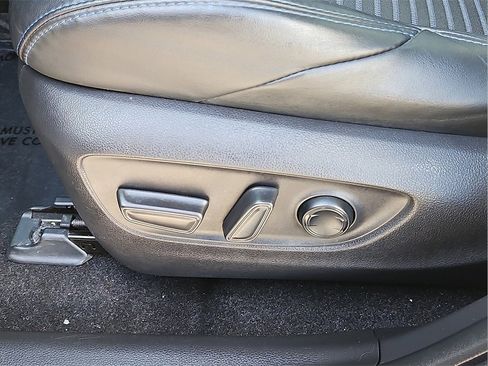 Certified 2020 Toyota RAV4 XSE image 22