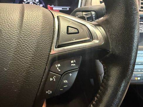 Used 2019 Ford Fusion SE w/ Equipment Group 151A FWD image 24
