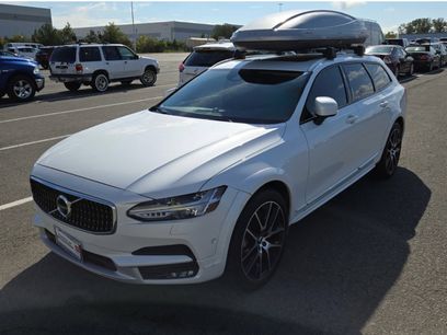 Used 2018 Volvo V90 T6 Cross Country w/ Convenience Package