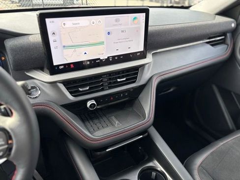 Certified 2025 Ford Explorer ST image 34