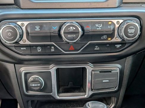 Used 2023 Jeep Wrangler Sport AWD/4WD image 20
