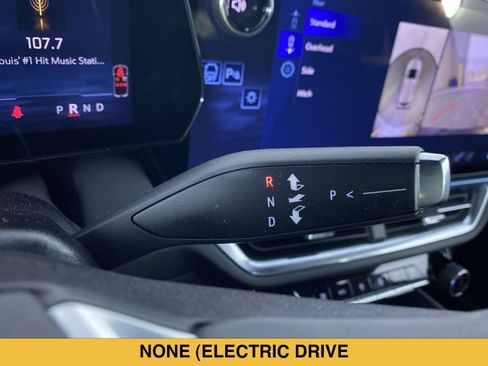 Certified 2024 Chevrolet Equinox EV LT FWD image 7