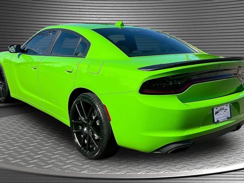 Used 2017 Dodge Charger SXT w/ Rallye Group RWD image 4