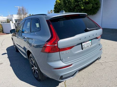Used 2024 Volvo XC60 B5 Core image 4