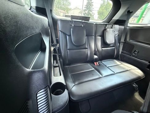 Used 2022 Ford Explorer XLT w/ Equipment Group 202A image 31