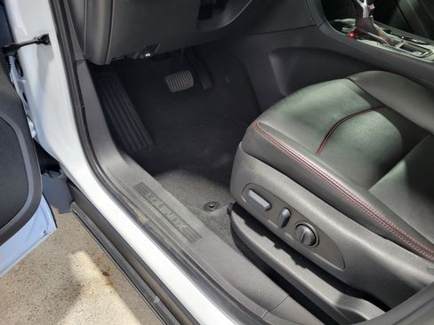 Certified 2022 Chevrolet Equinox RS w/ RS Leather Package image 25