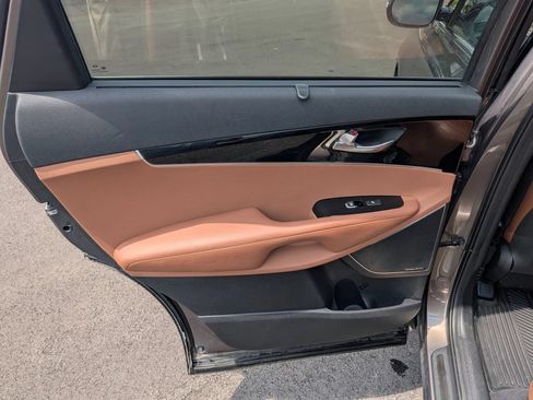 Used 2019 Kia Sorento SX FWD image 29