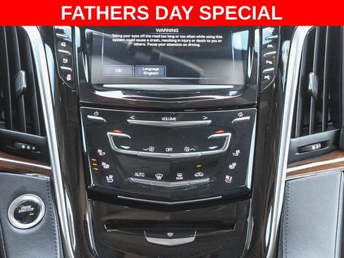 Used 2019 Cadillac Escalade ESV Luxury w/ Escalade Sport Edition AWD/4WD image 14
