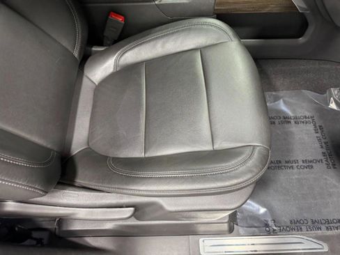 Used 2020 Chevrolet Silverado 1500 LT Trail Boss image 18