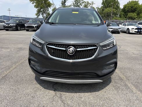 Used 2017 Buick Encore Essence AWD/4WD image 2