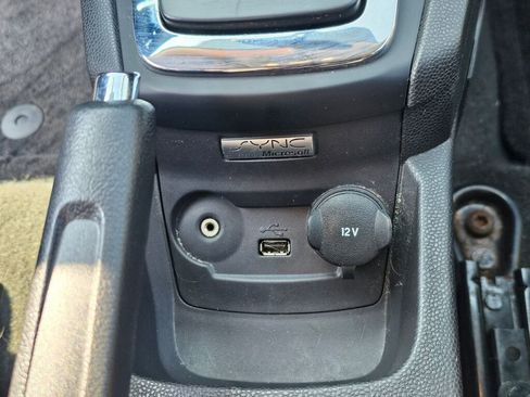Used 2013 Ford Fiesta SE image 36
