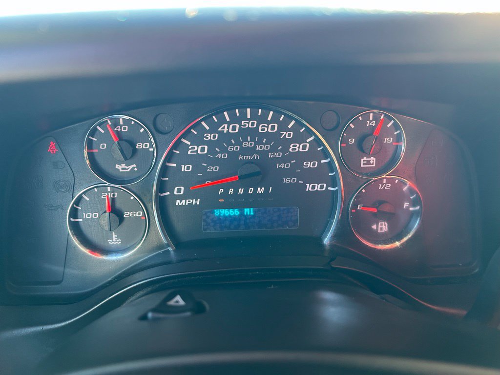 Used 2019 GMC Savana 2500 w/ Driver Convenience Package RWD image 32