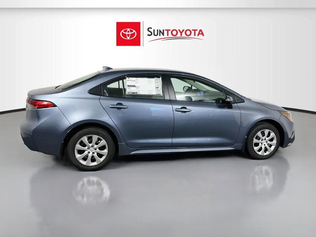 New 2027 Toyota Corolla LE FWD image 2