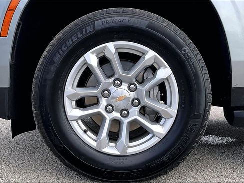 Used 2025 Chevrolet Tahoe LT image 35