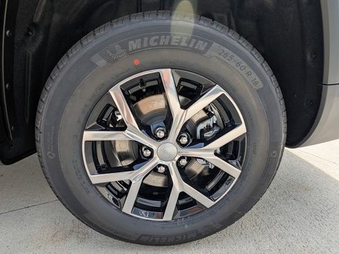 New 2025 Jeep Grand Cherokee L Limited image 48