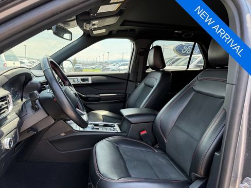Used 2022 Ford Explorer ST-Line w/ Class IV Trailer Tow Package AWD/4WD image 11