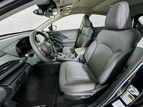Used 2024 Subaru Crosstrek 2.0i Premium image 13