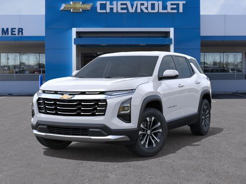 New 2027 Chevrolet Equinox LT w/ LPO, Floor Liner Package AWD/4WD image 30