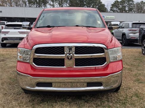 Used 2021 RAM 1500 Classic SLT image 3