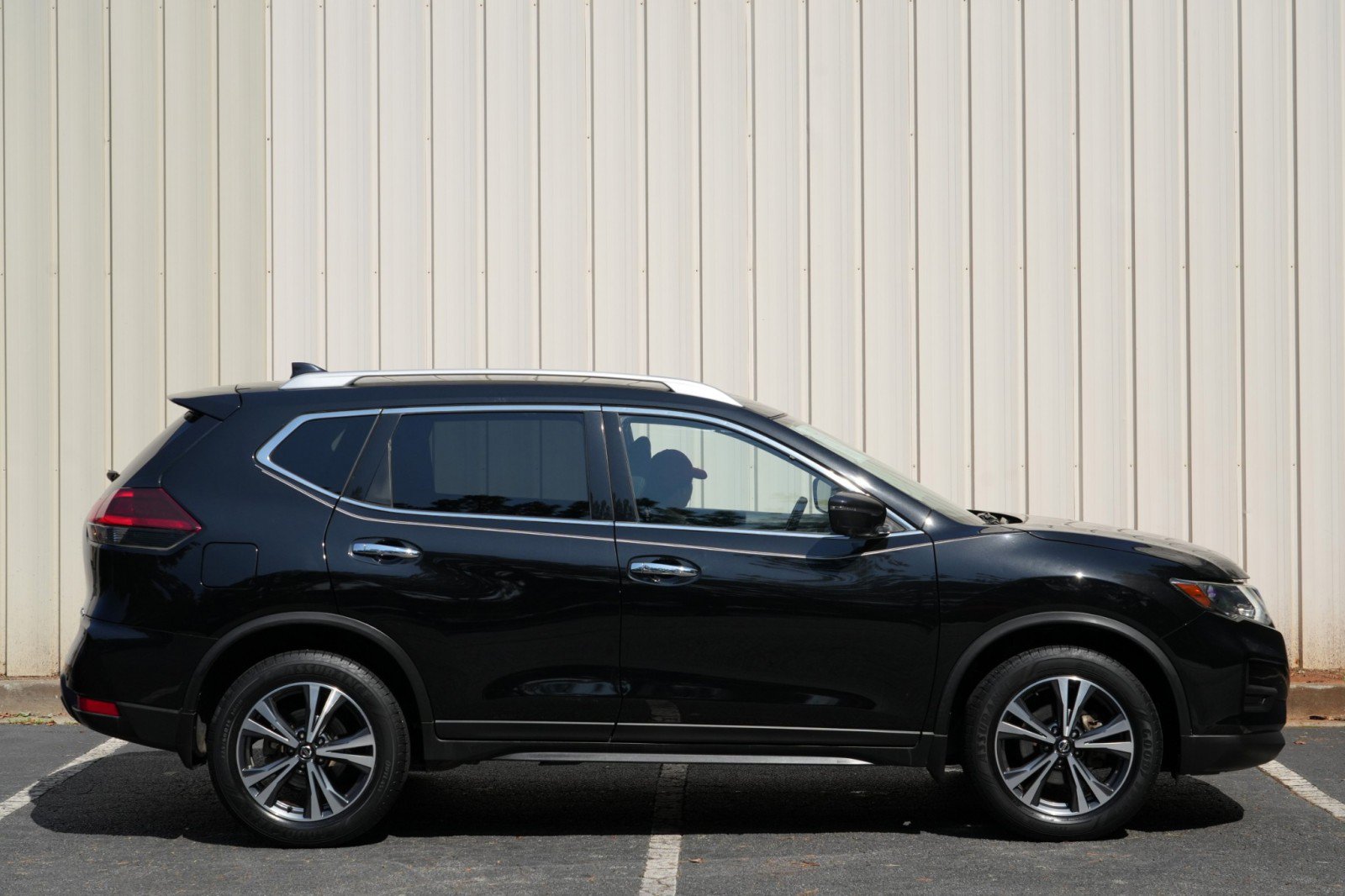 Used 2019 Nissan Rogue SV w/ Premium Package AWD/4WD image 48