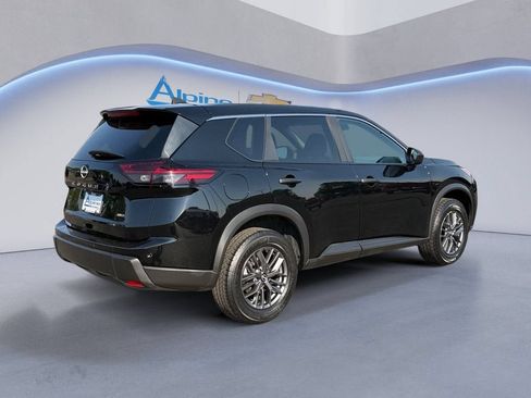 Used 2024 Nissan Rogue S AWD/4WD image 5