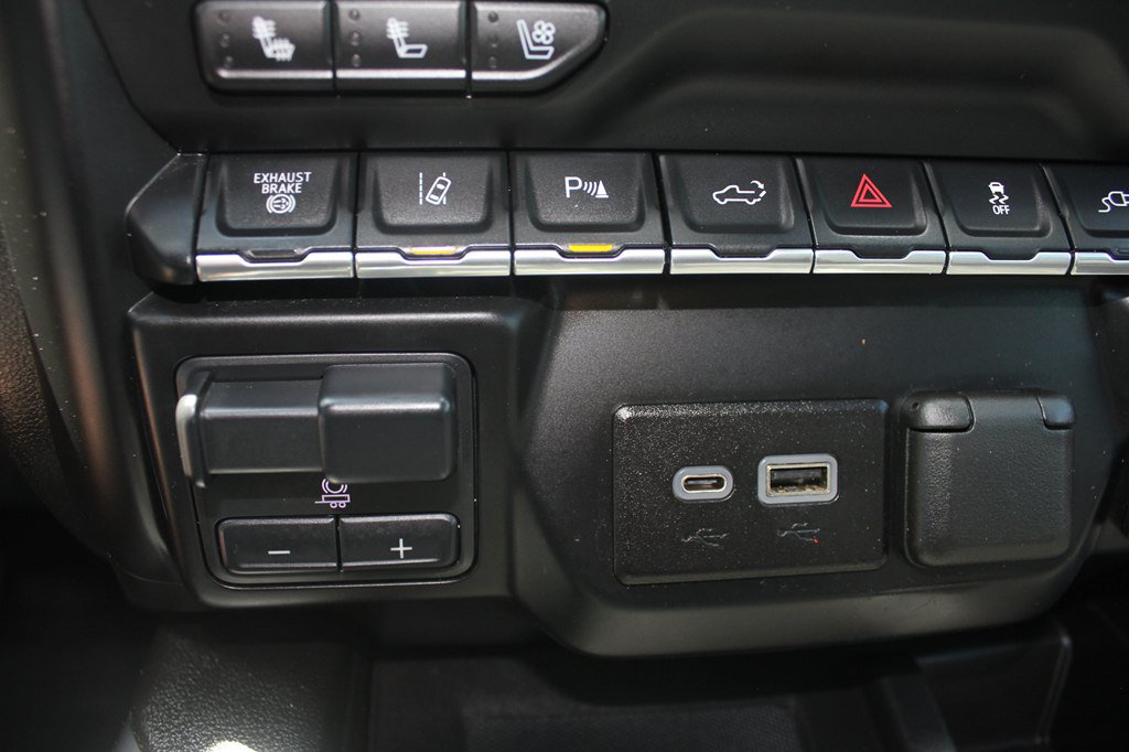 Used 2023 GMC Sierra 3500 Denali w/ Denali Ultimate Package AWD/4WD image 20