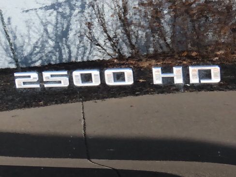 Used 2025 Chevrolet Silverado 2500 LT w/ Safety Package image 10