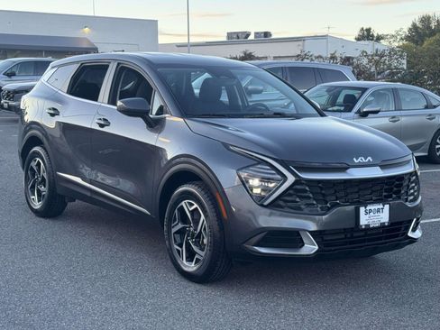 Used 2024 Kia Sportage LX image 21
