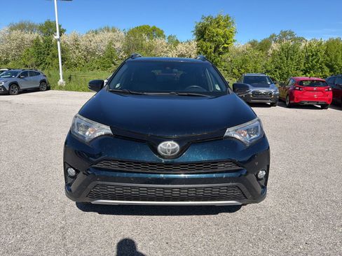 Used 2017 Toyota RAV4 SE w/ Power Special Value Package AWD/4WD image 4