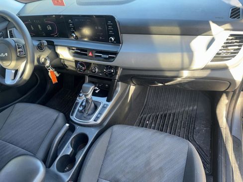 Used 2024 Kia Seltos LX image 11