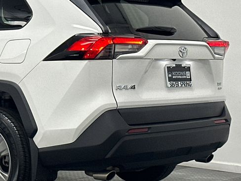 Used 2024 Toyota RAV4 XLE image 7