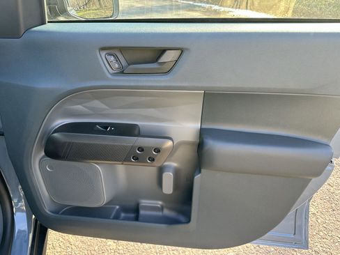 New 2025 Ford Maverick XLT w/ XLT Luxury Package image 37