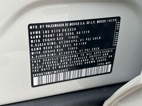 New 2026 Volkswagen Tiguan SE R-Line image 31