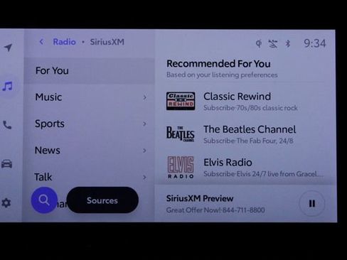 Used 2023 Toyota Highlander XLE image 36