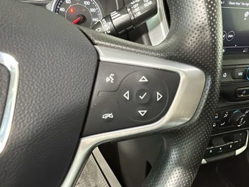Used 2022 GMC Terrain SLE w/ Driver Convenience Package AWD/4WD image 16