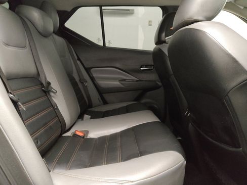 Used 2021 Nissan Kicks SR w/ SR Premium Package FWD image 19