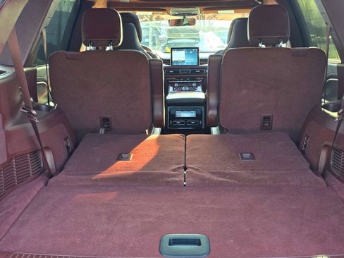 Used 2023 Lincoln Aviator Black Label w/ Dynamic Handling Package image 25