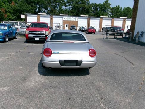 Used 2005 Ford Thunderbird RWD image 7