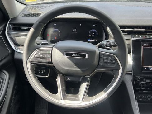 Certified 2023 Jeep Grand Cherokee L Laredo w/ Luxury Tech Group I image 13