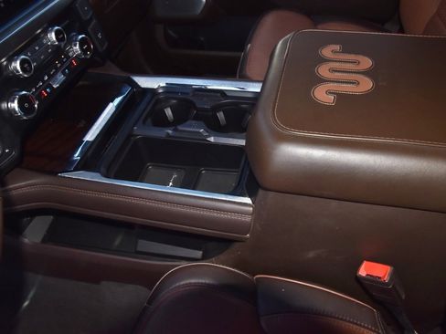 Used 2023 Ford F250 King Ranch w/ Chrome Package image 31