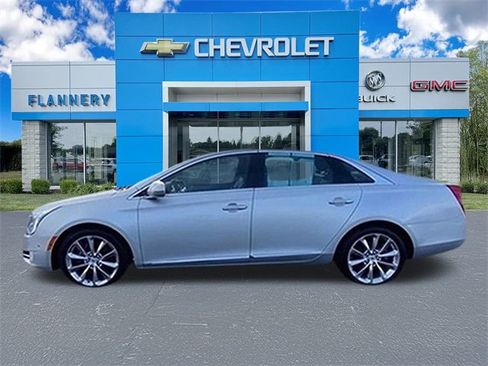 Used 2014 Cadillac XTS Luxury image 10