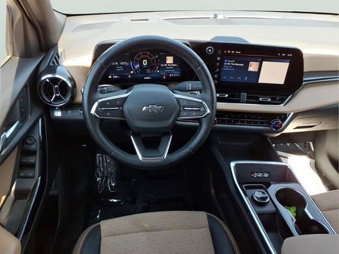 Used 2026 Chevrolet Equinox ACTIV FWD image 20