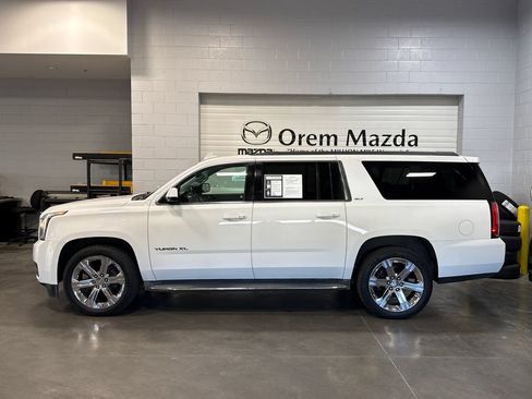 Used 2016 GMC Yukon XL SLT RWD image 26
