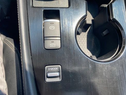 Used 2023 Nissan Rogue SL w/ SL Premium Package FWD image 15