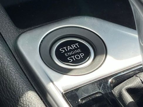 Used 2025 Nissan Sentra SV FWD image 27
