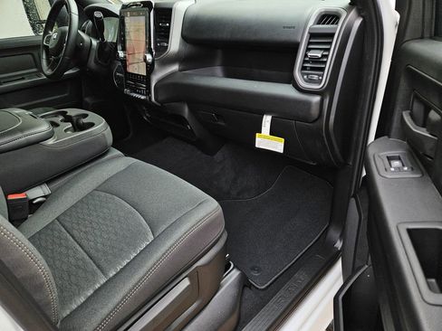 New 2026 RAM 2500 Tradesman AWD/4WD image 7