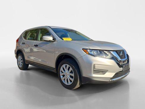Used 2020 Nissan Rogue S image 6