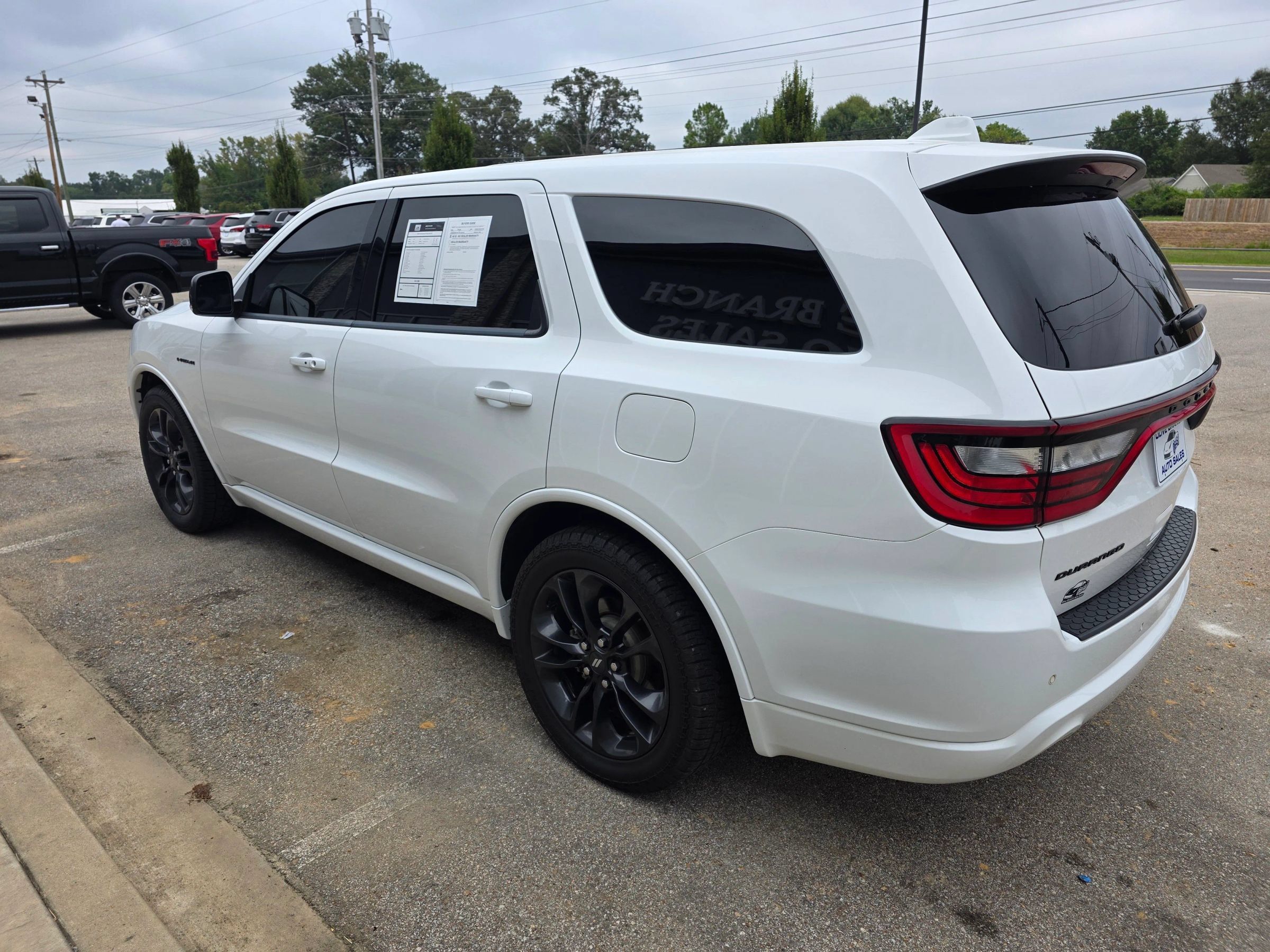Used 2022 Dodge Durango R/T w/ Blacktop Package RWD image 3